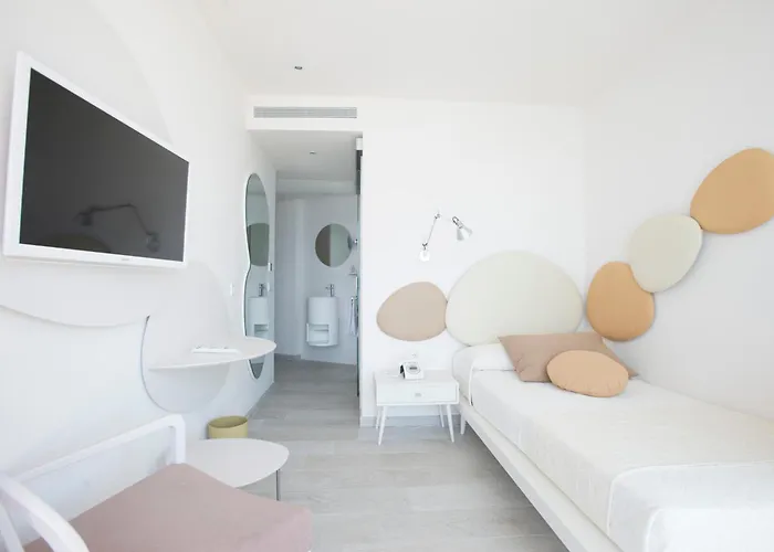 Son Moll Sentits & - Adults Only 4*