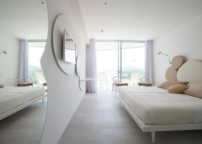 Son Moll Sentits & - Adults Only